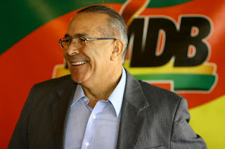 N?o vejo impossibilidade de o PMDB e o PT cuidarem de um projeto para o Estado, diz Padilha